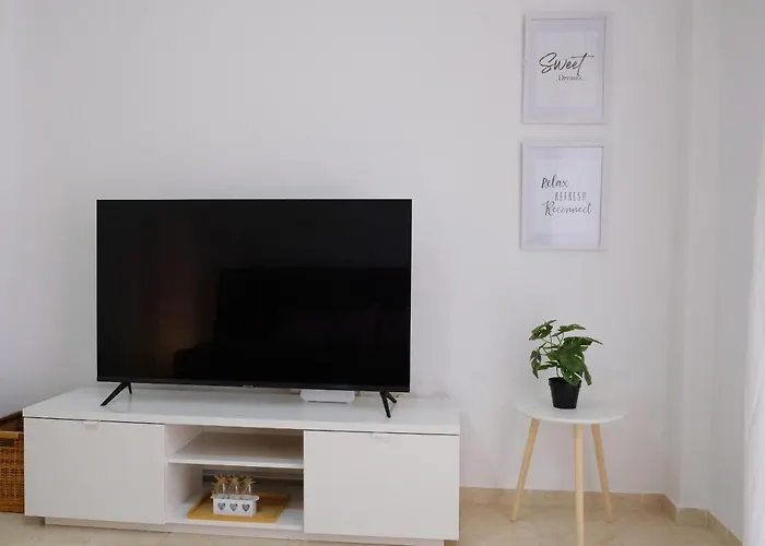 Eden Caletillas Peace